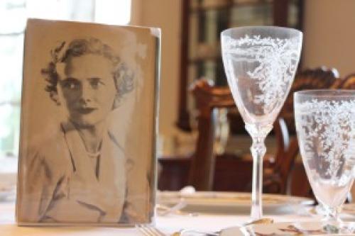 Photo Gallery Image - Pictures of Daphne du Maurier