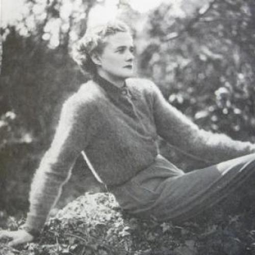 Photo Gallery Image - Pictures of Daphne du Maurier