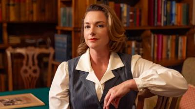 Emma Stansfield as Daphne